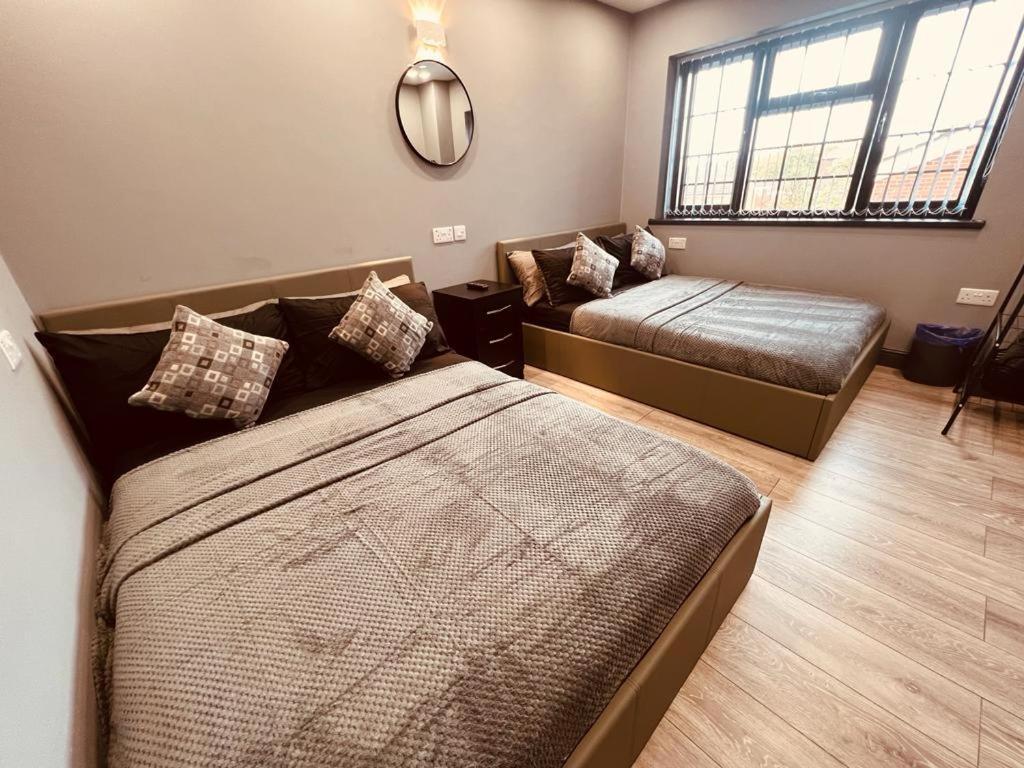 Urban Escape *4 Bedroom House* With Free Parking Birmingham Eksteriør billede