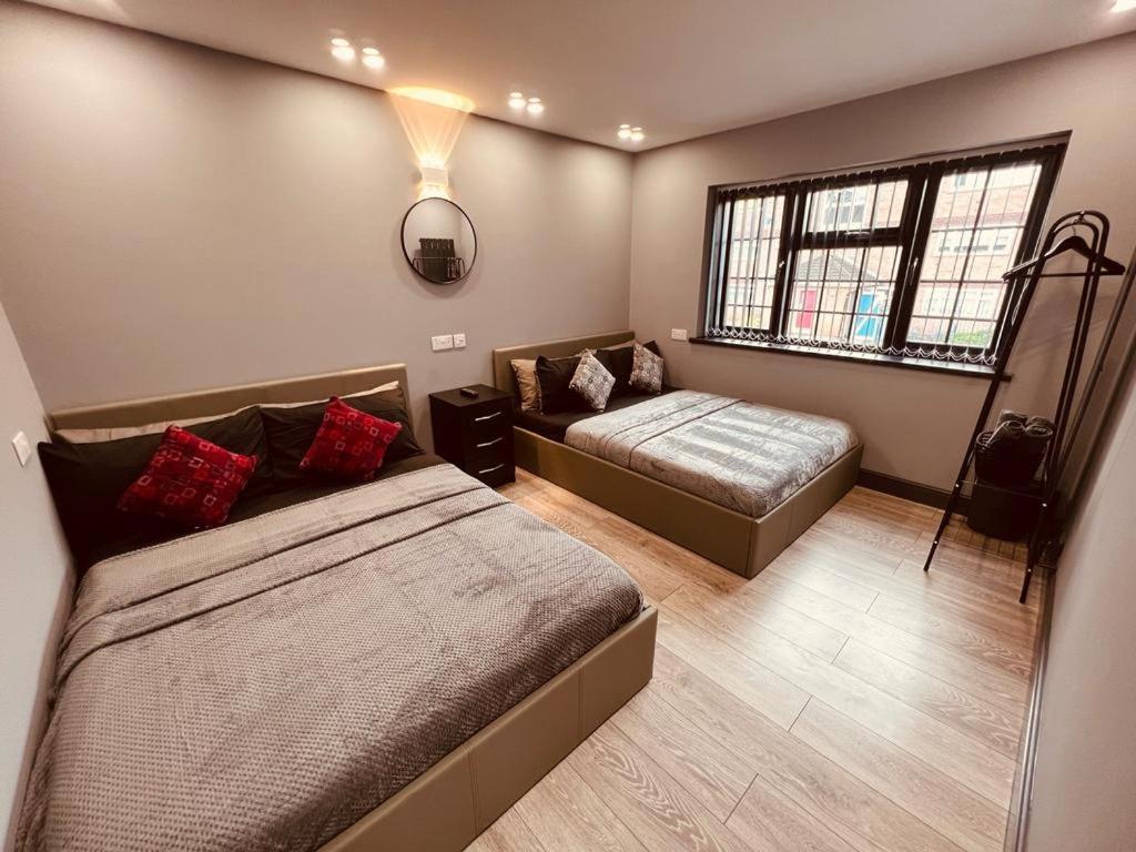 Urban Escape *4 Bedroom House* With Free Parking Birmingham Eksteriør billede