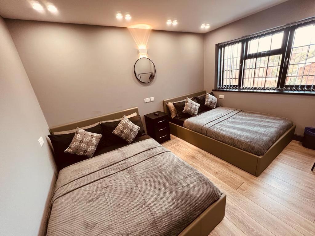 Urban Escape *4 Bedroom House* With Free Parking Birmingham Eksteriør billede