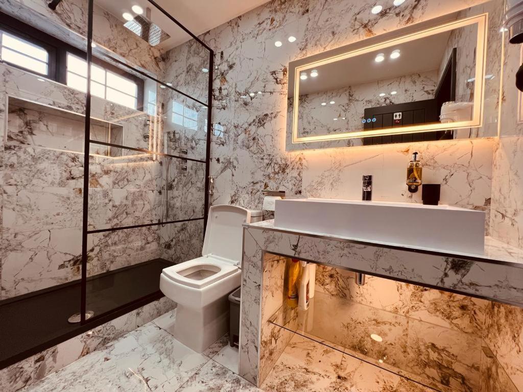 Urban Escape *4 Bedroom House* With Free Parking Birmingham Eksteriør billede