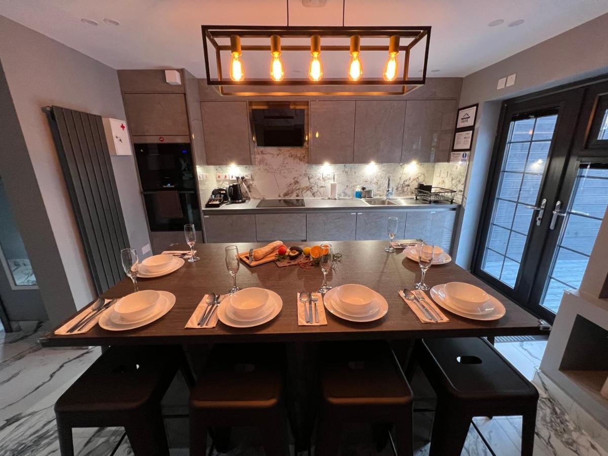 Urban Escape *4 Bedroom House* With Free Parking Birmingham Eksteriør billede